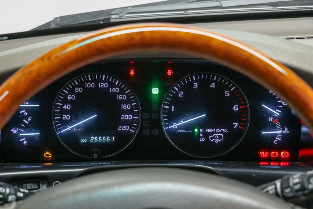 خرید و فروش تویوتا لندکروز VXR مدل 2006 نقد و اقساط
