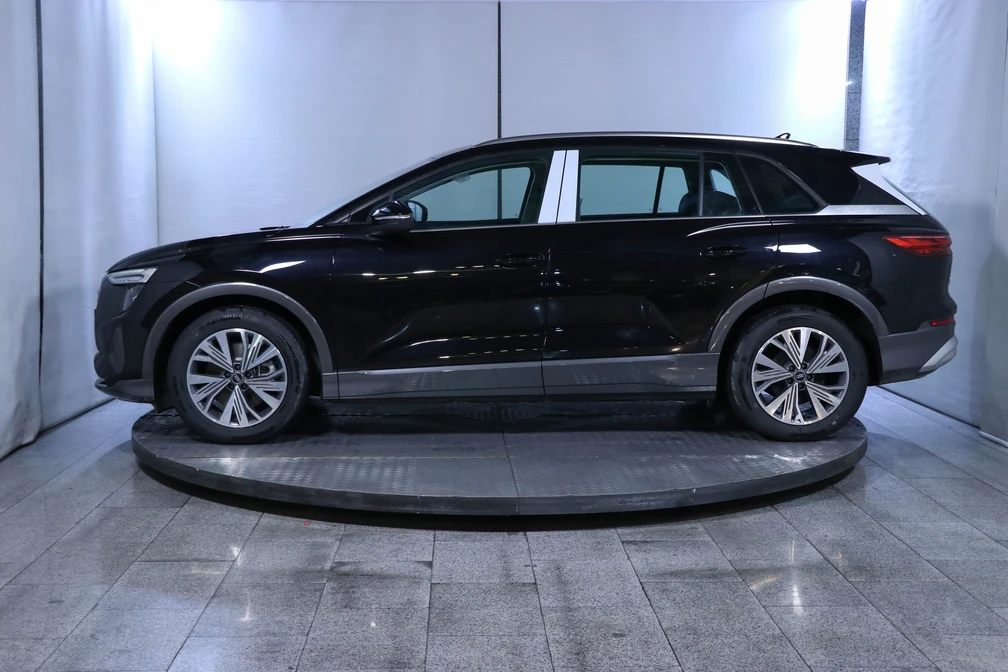 خرید و فروش آئودی q5etron سیلور پکیج - لو آپشن مدل 2024 نقد و اقساط خرید و فروش آئودی q5etron سیلور پکیج - لو آپشن مدل 2024 نقد و اقساط