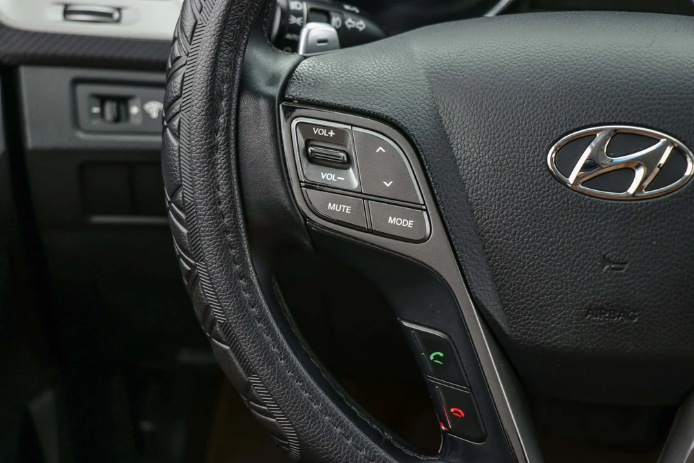 خرید و فروش هیوندای سانتافه (ix45) DM - 2400 - MPI - دو دیفرانسیل - فول مدل 2016 نقد و اقساط