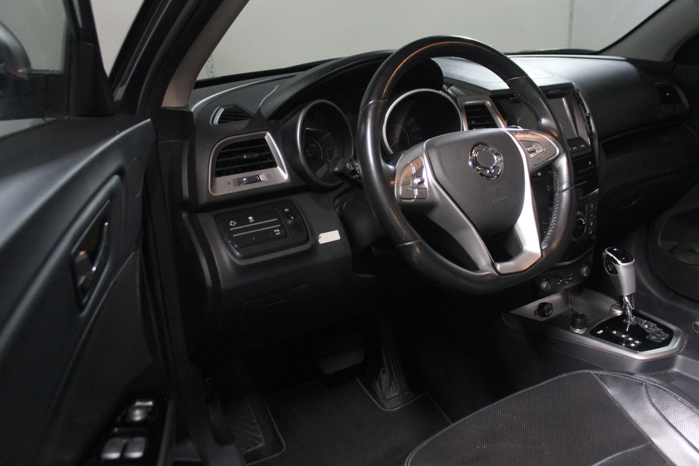 خرید و فروش سانگ یانگ تیوولی اسپرت مدل 2016 نقد و اقساط