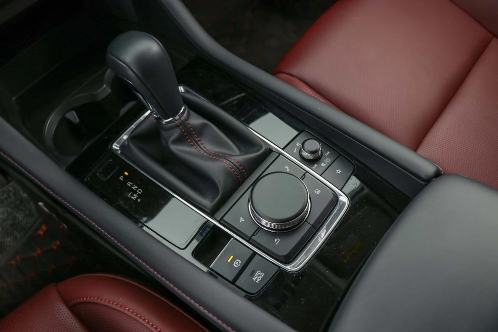 خرید و فروش مزدا 3 PE مدل 2025 نقد و اقساط خرید و فروش مزدا 3 PE مدل 2025 نقد و اقساط