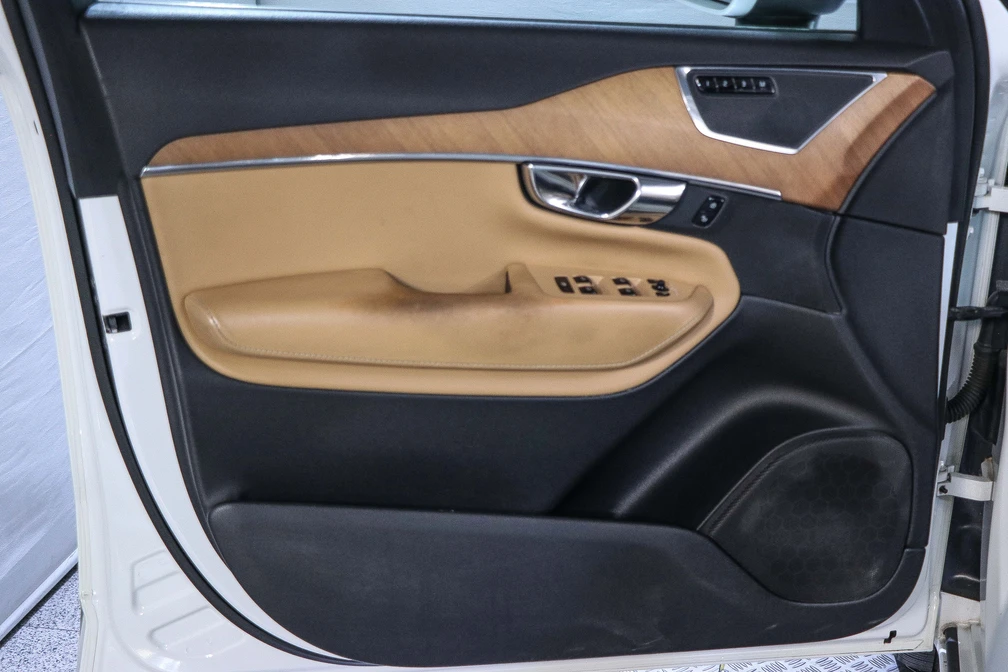 خرید و فروش ولوو XC90 R دیزاین مدل 2016 نقد و اقساط خرید و فروش ولوو XC90 R دیزاین مدل 2016 نقد و اقساط