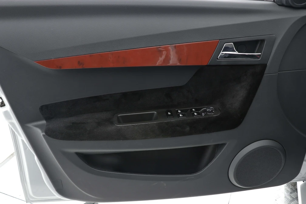 خرید و فروش ایران خودرو دنا پلاس 6 دنده مدل 1404 نقد و اقساط