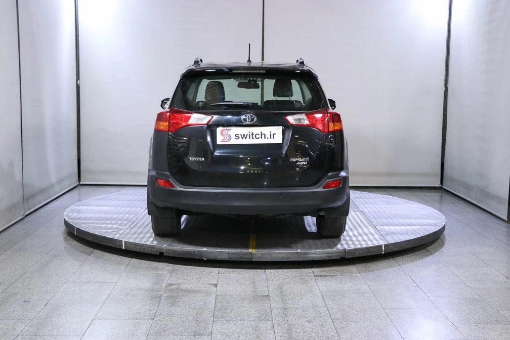 خرید و فروش تویوتا راوفور فول - دو دیفرانسیل مدل 2014 نقد و اقساط