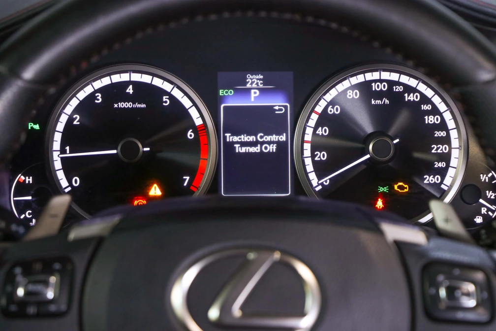 خرید و فروش لکسوس NX 200T - F SPORT - شش کلید - سقف فلز مدل 2016 نقد و اقساط