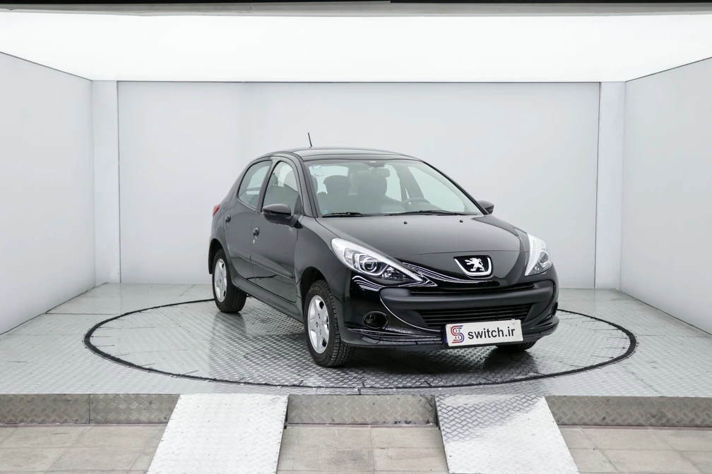 خرید و فروش پژو 207 اتوماتیک سقف شیشه ای مدل 1403 نقد و اقساط