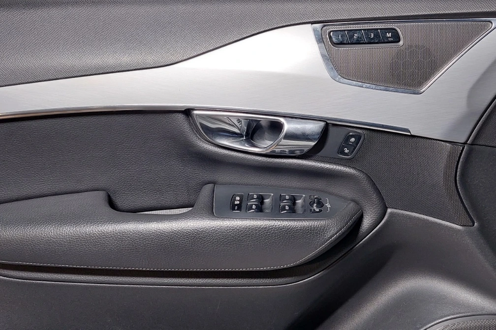 خرید و فروش ولوو XC90 R دیزاین مدل 2016 نقد و اقساط