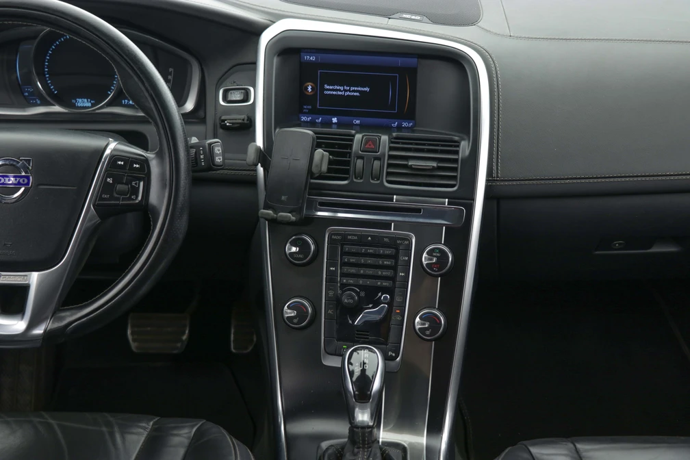 خرید و فروش ولوو XC60 R دیزاین مدل 2014 نقد و اقساط