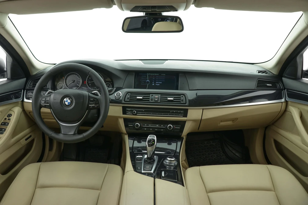 خرید و فروش ب ام و سری 5 528i - فول مدل 2013 نقد و اقساط خرید و فروش ب ام و سری 5 528i - فول مدل 2013 نقد و اقساط