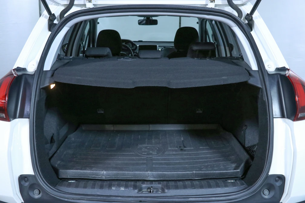 خرید و فروش پژو 2008 اتوماتیک مدل 1398 نقد و اقساط