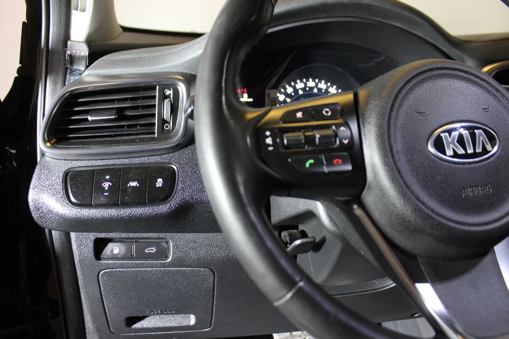 خرید و فروش کیا سورنتو UM - GT LINE - فول مدل 2017 نقد و اقساط خرید و فروش کیا سورنتو UM - GT LINE - فول مدل 2017 نقد و اقساط