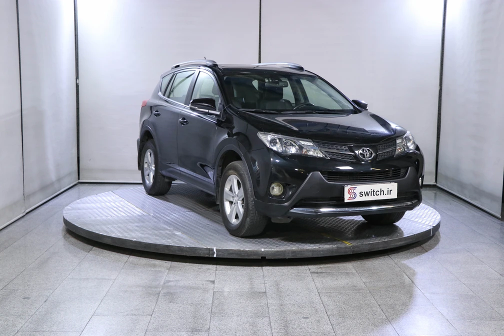 خرید و فروش تویوتا راوفور فول - دو دیفرانسیل مدل 2014 نقد و اقساط