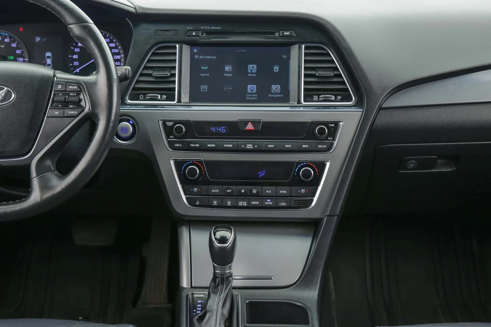 خرید و فروش هیوندای سوناتا هیبرید GLS PLUS  مدل 2017 نقد و اقساط