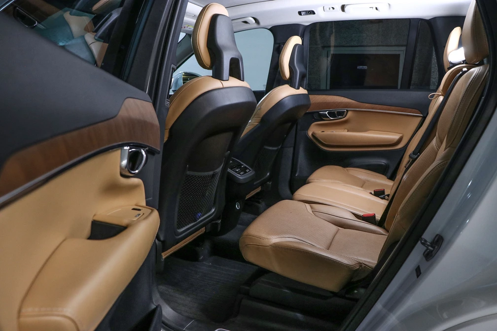 خرید و فروش ولوو XC90 R دیزاین مدل 2016 نقد و اقساط خرید و فروش ولوو XC90 R دیزاین مدل 2016 نقد و اقساط